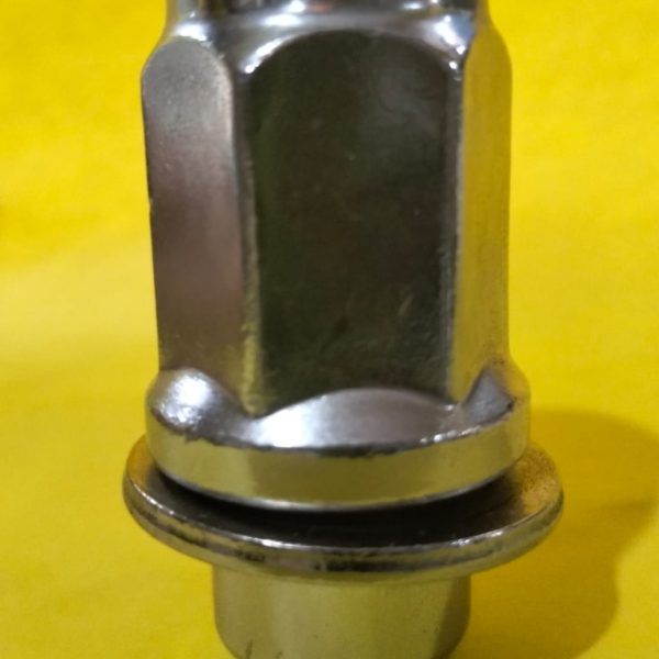 Larga Toyota Hex. 7/8 rosca 12 X 1.5